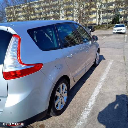 Renault Grand Scenic - 5