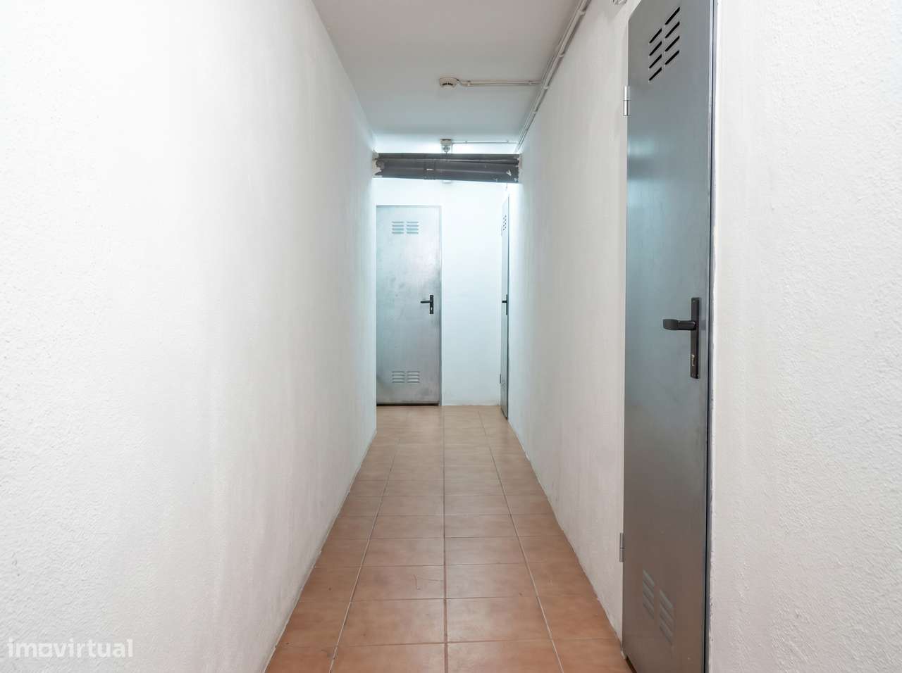 T3 com varanda, garagem, localização privilegiada e 128 m²!-20