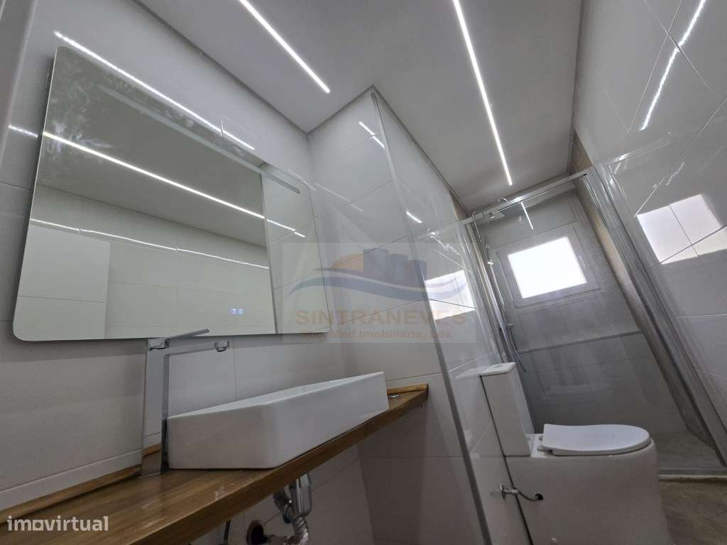 T3 Junto á Urbanização Vila Chã, com 2 WCS e Varandas - Totalmente ...-11