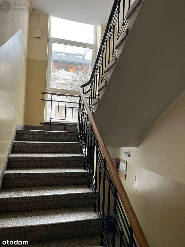 Włochy przestronna kawalerka-6