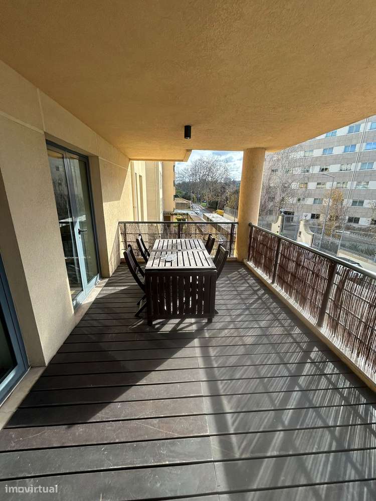 Vende-se T3 nas Condominhas / Campo Alegre - Grande imagem: 2/29