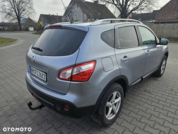 Nissan Qashqai 2.0 4x4 Tekna Premium CVT - 5