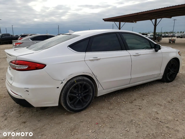 Ford Mondeo 1.5 EcoBoost Start-Stopp Autom Business Edition - 4