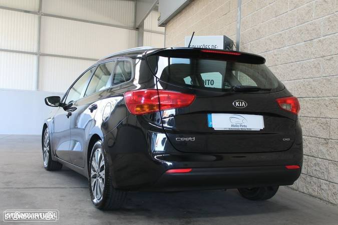 Kia Ceed SW 1.4 CRDi EX - 4