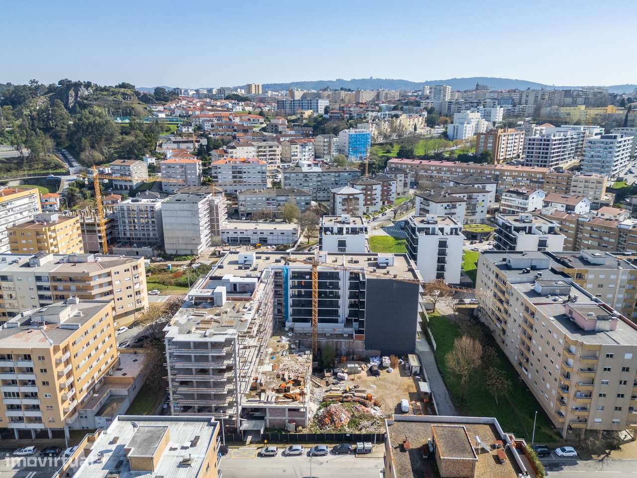 Exclusivo T3 Novo no Último Piso | 196 m² | Duas Frentes-40