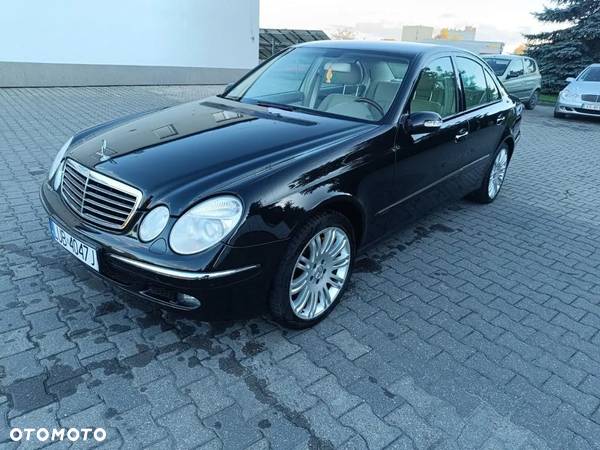 Mercedes-Benz Klasa E 500 4-Matic Avantgarde - 18