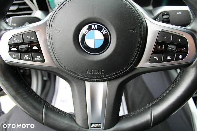 BMW Seria 3 320d M Sport - 18