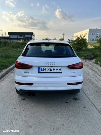 Audi Q3 1.4 TFSI Stronic - 8