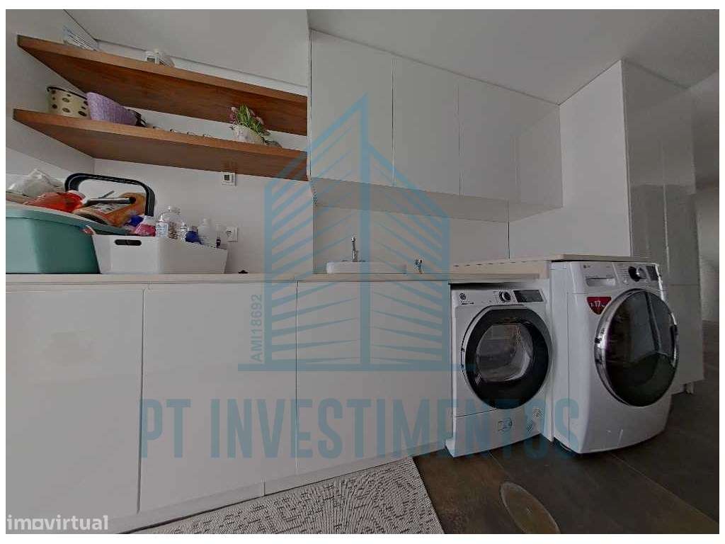 Moradia semi-nova T5+1 em Santa Joana - Aveiro-12