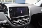 Peugeot 2008 1.2 Pure Tech Style S&S - 10