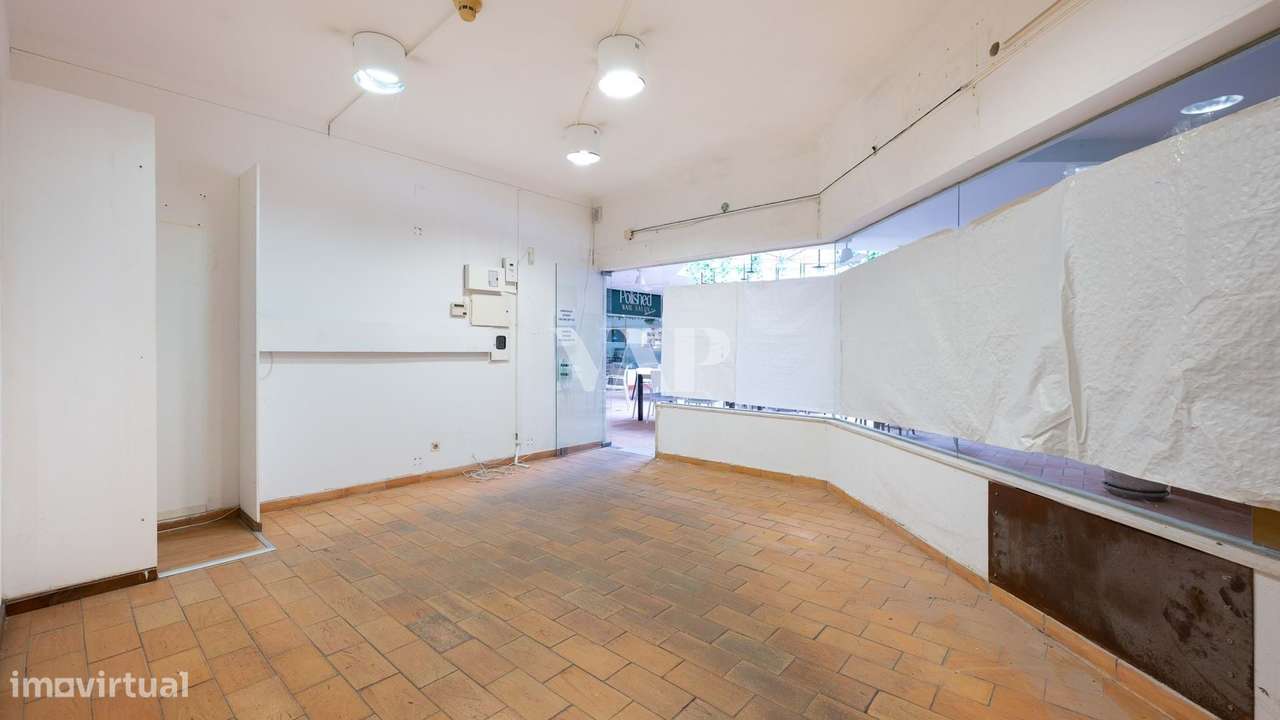 Loja Comercial para arrendamento ao ano no Quinta Shopping – 62m² com - Grande imagem: 2/15