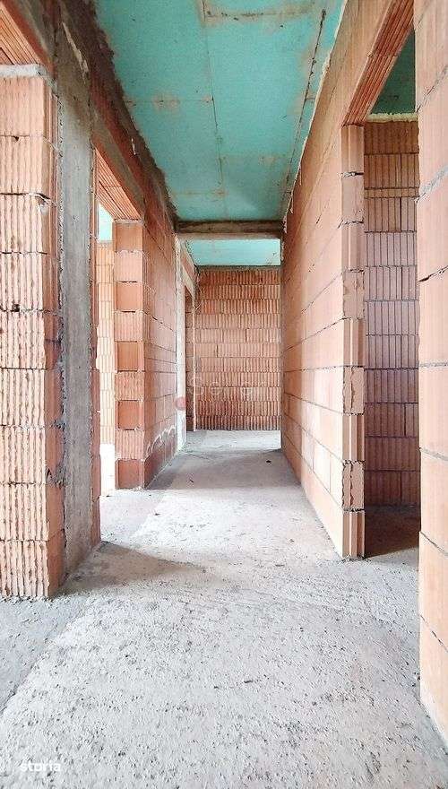 Imobil La Rosu- Zona Cristian - Imagine principală: 4/16