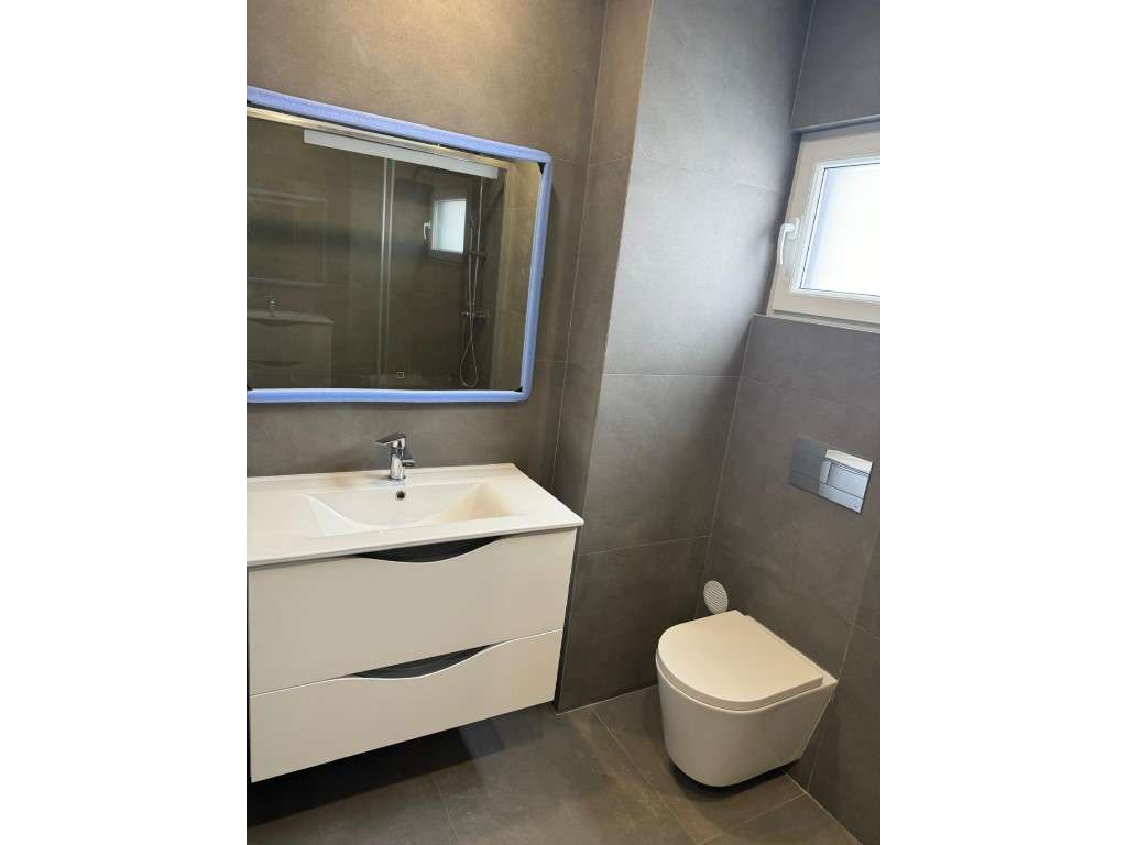 Moradia Estrear T 3 Duplex, excelente localização, e acabamentos-13