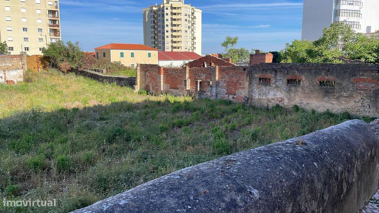 Terreno Urbano - 5037 m2 de construção - Lisboa-4