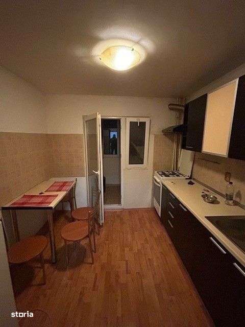 Apartament 3 camere de vanzare Gorjului-8