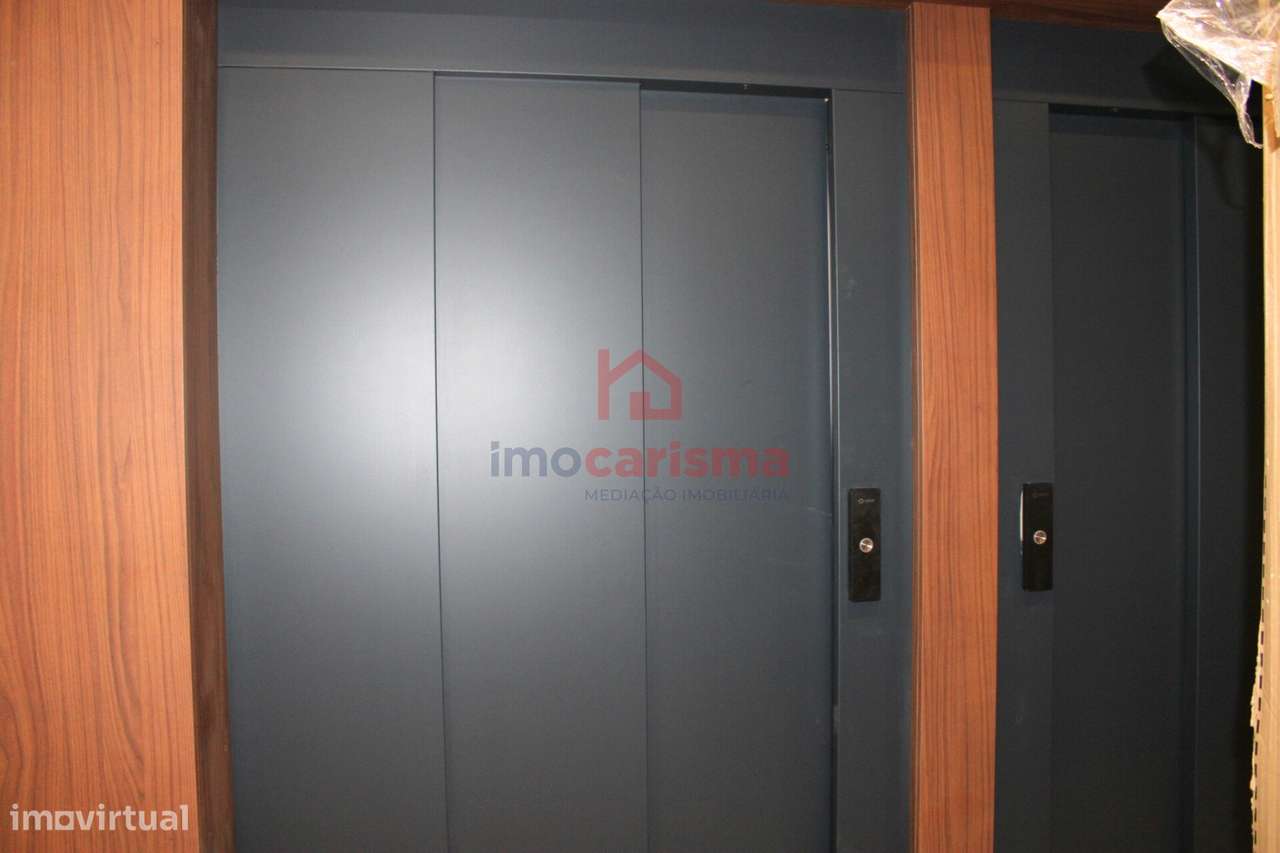 Apartamento T3 Novo, No Último Piso, Centro de Paços de Ferreira-39