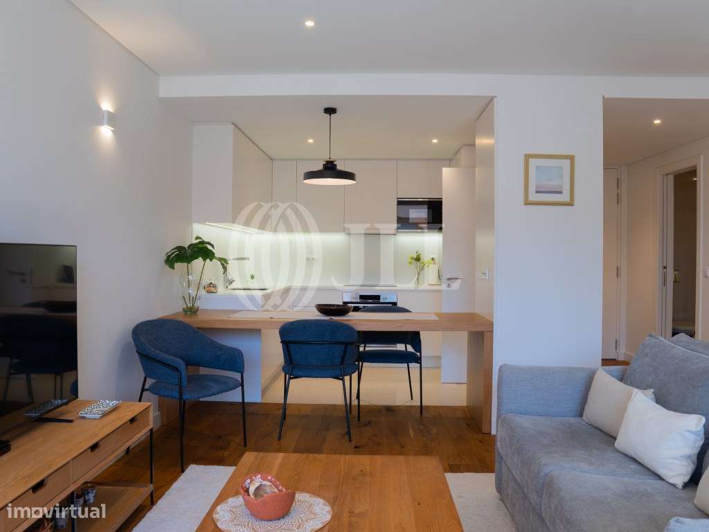 Apartamento T1, com estacionamento e varandas, Algarve-8