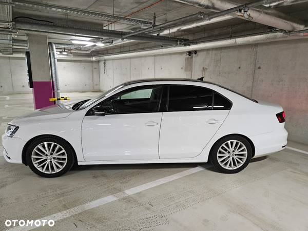 Volkswagen Jetta 1.4 TSI BMT Highline DSG - 11