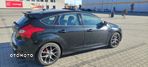 Ford Focus ST - 8