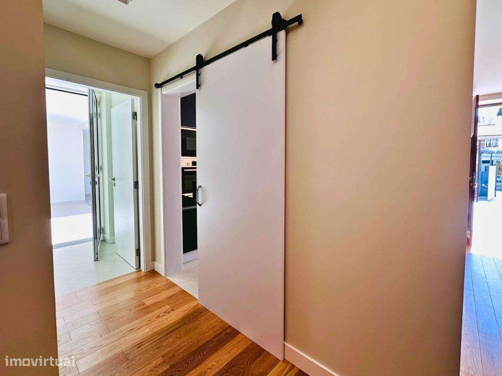 Moradia T3 Moderna com 3 Suítes no Centro do Funchal – Zona do Til-22