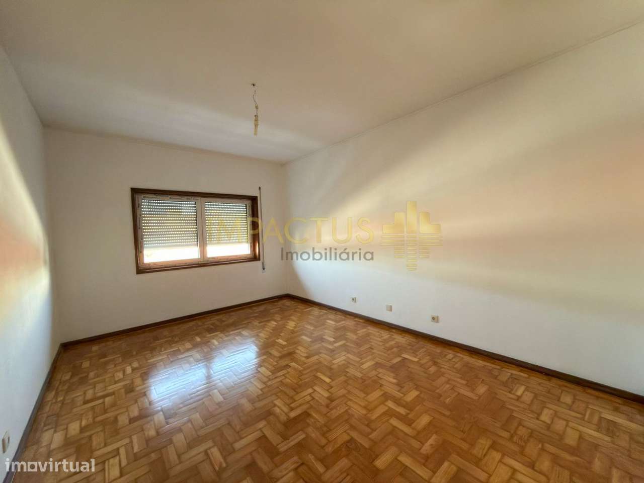 Apartamento T2+1 em Padrão da Légua-17