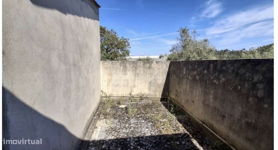 Imóvel de banco : escritura ao abrigo do simplex-6