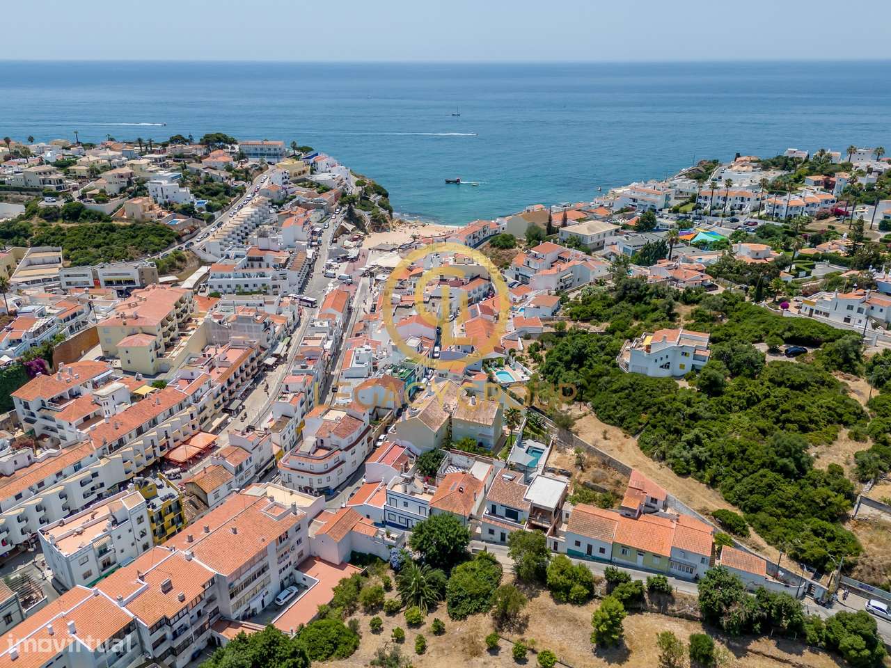 MORADIA T4 COM PROJETO APROVADO + TERRENO URBANO | A 200M DA PRAIA...-29