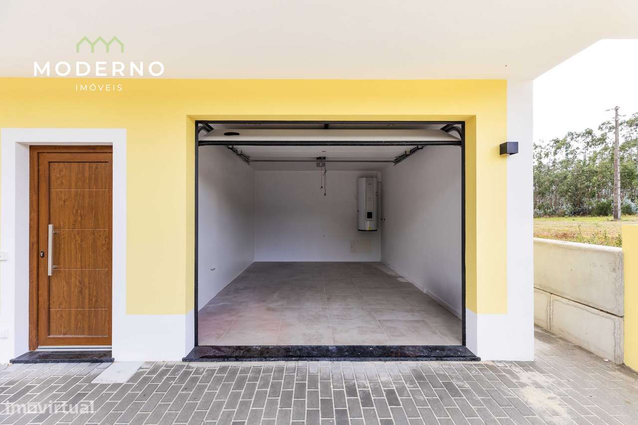 Moradia T3 com Garagem e Terreno – Antões, Louriçal-21