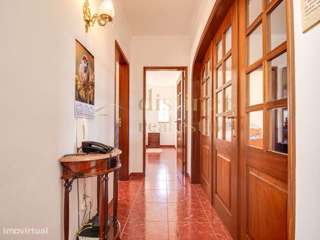 Moradia com 2 quartos e boas vistas-11