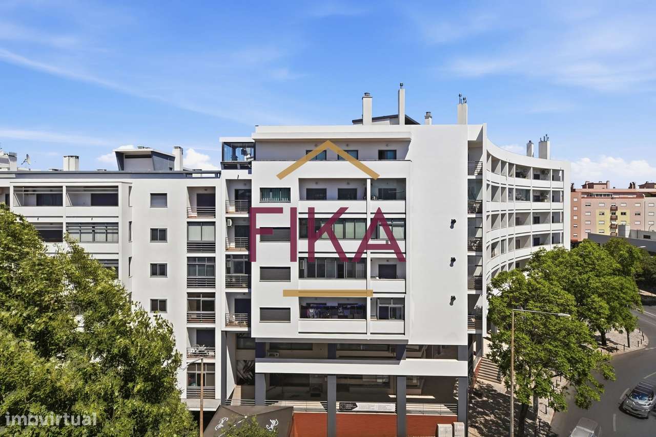 T3 de Design Contemporâneo | Projeto Exclusivo na Praça de Portugal, S-9