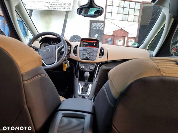 Opel Zafira Tourer 1.6 SIDI Turbo Innovation - 13