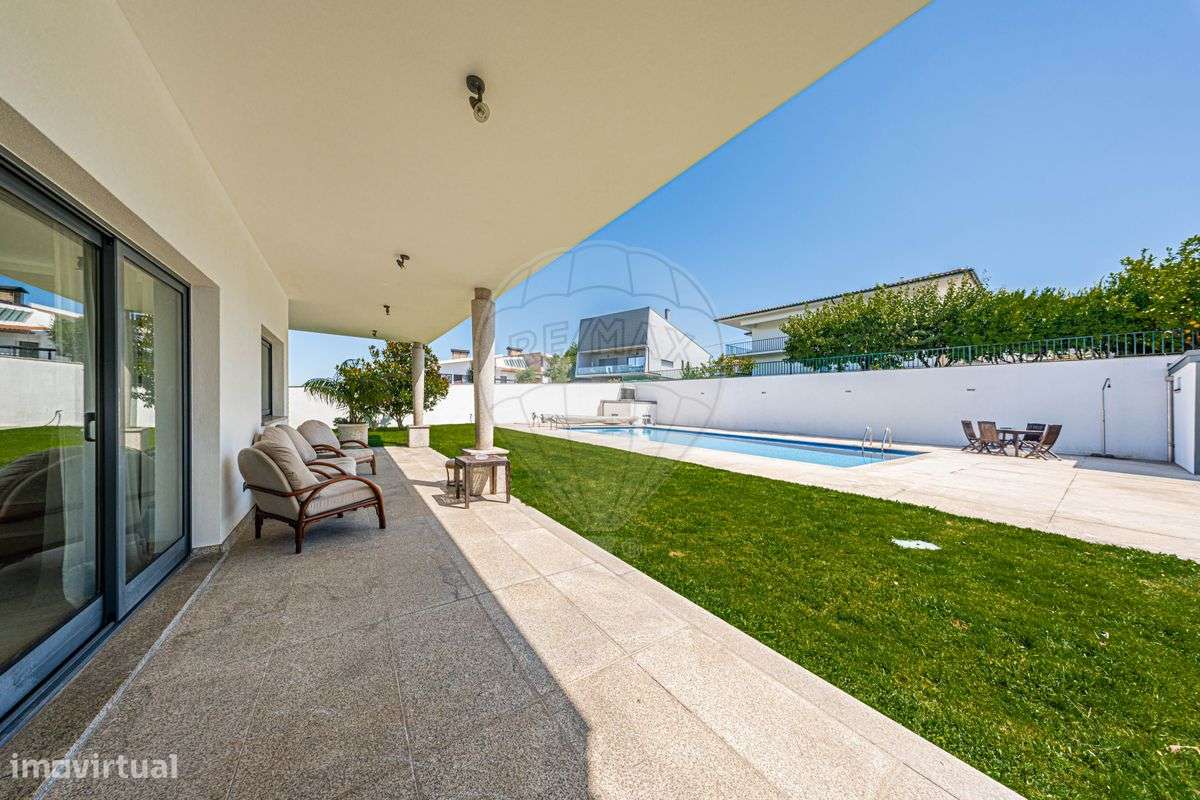 Moradia T5 para venda - Grande imagem: 3/50