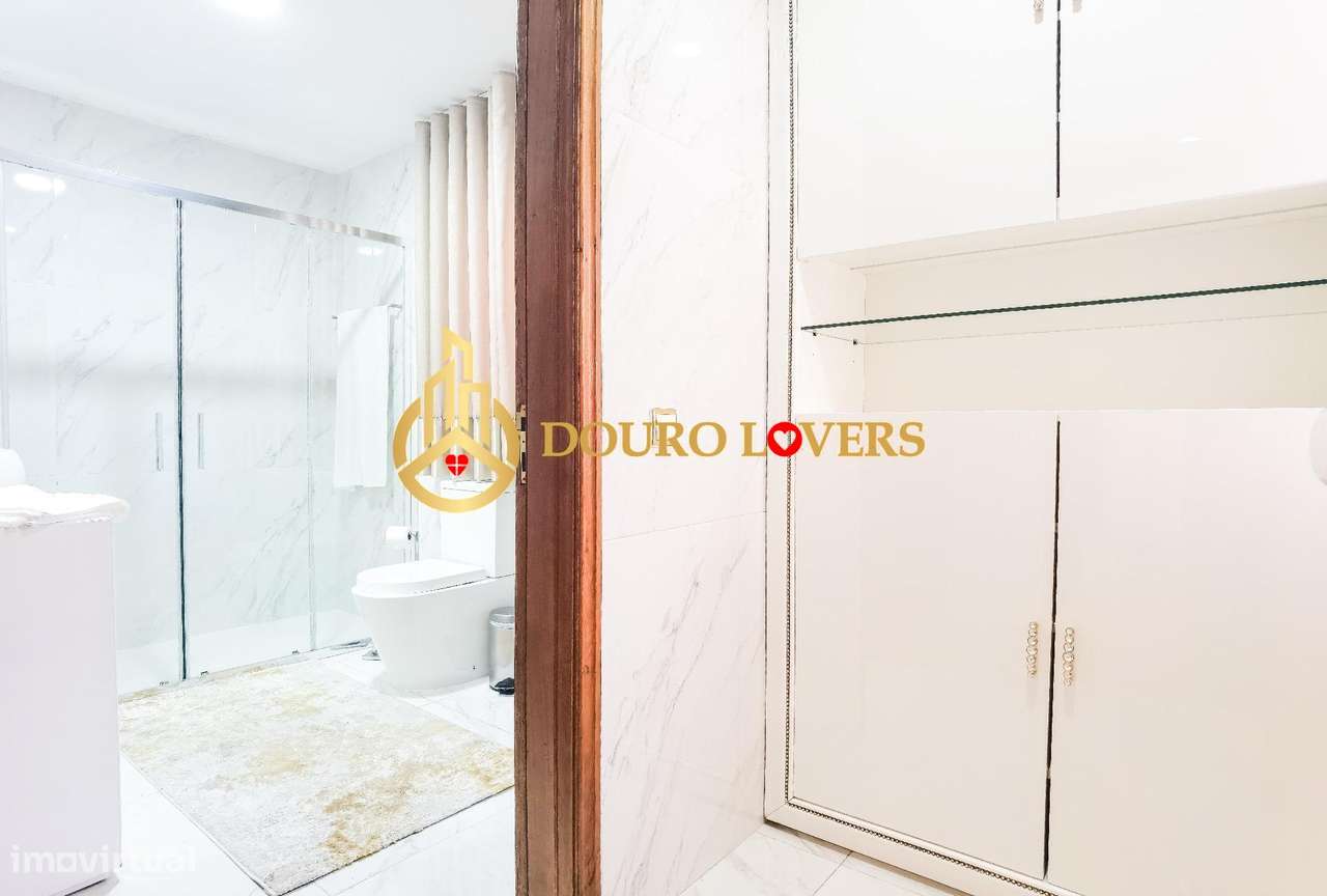 Moradia T4 com Piscina e Jardim em Ferreira - Paços de Ferreira-25