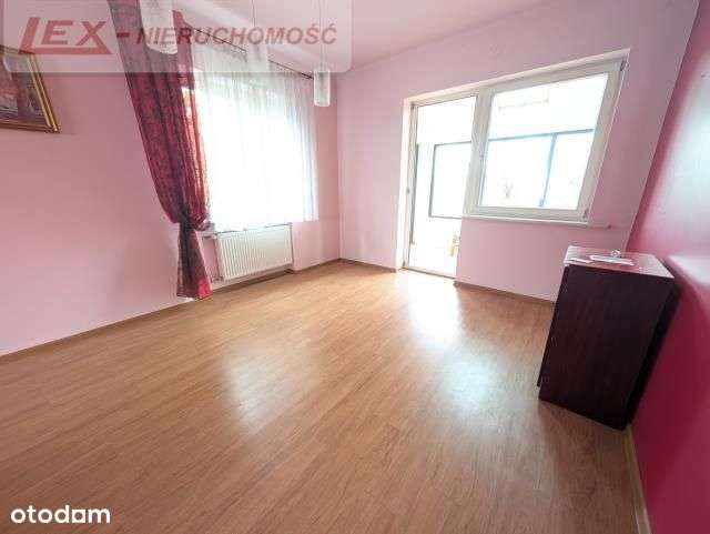 Dom w Zawierciu z oddzielną klatką schodową-15