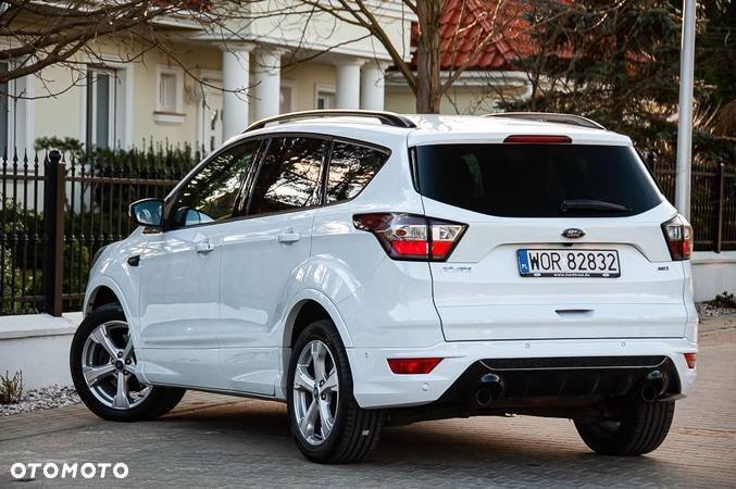 Ford Kuga 2.0 TDCi AWD ST-Line Black - 17