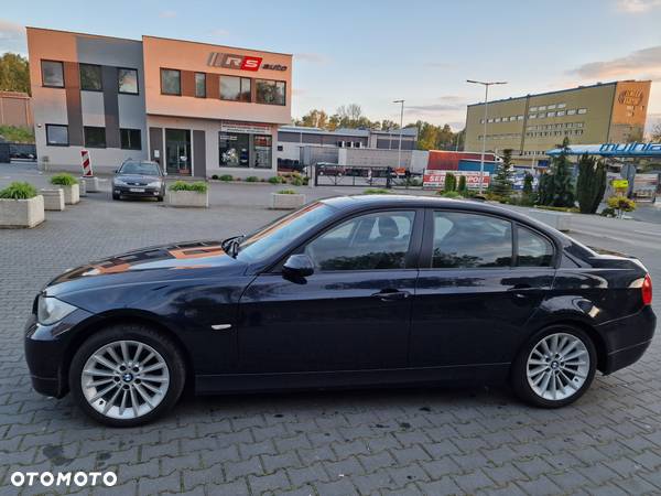 BMW Seria 3 320d - 10