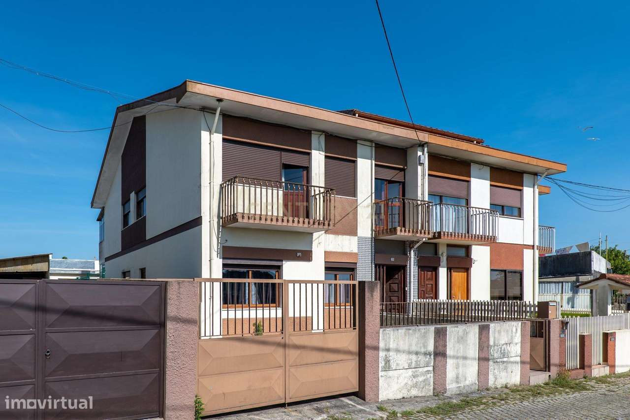 Andar Moradia T3 no Rés-do-Chão com Espaço Exterior em Águas Santas-22