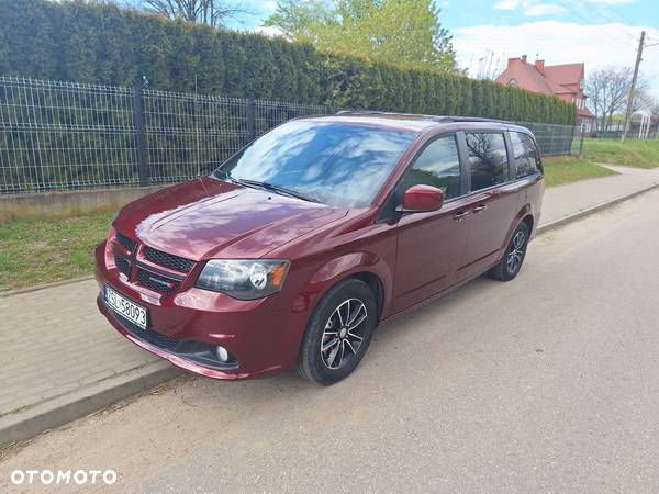 Dodge Grand Caravan 3.6 R/T - 28