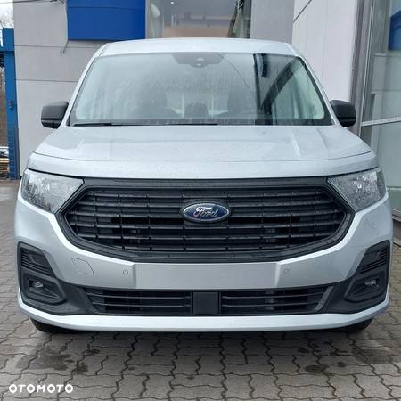 Ford Tourneo Connect Grand - 4