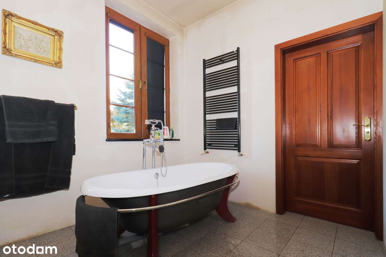 Dom w klasycznym stylu,  ogród, garaż dwustanowiskowy | Krężnica Jara-10