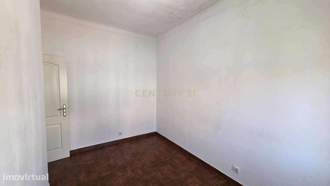 Apartamento T2 em Almada praceta Infante Dona Beatriz-10