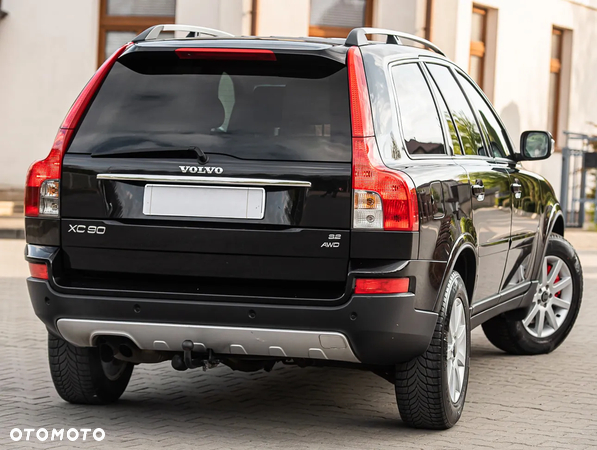 Volvo XC 90 3.2 AWD Geartonic Executive - 12