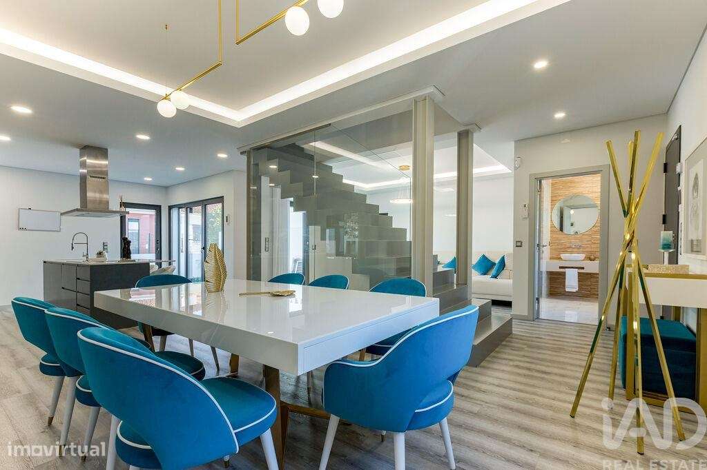 Moradia geminada T3 em Beato de 199,2 m2 - Grande imagem: 4/38