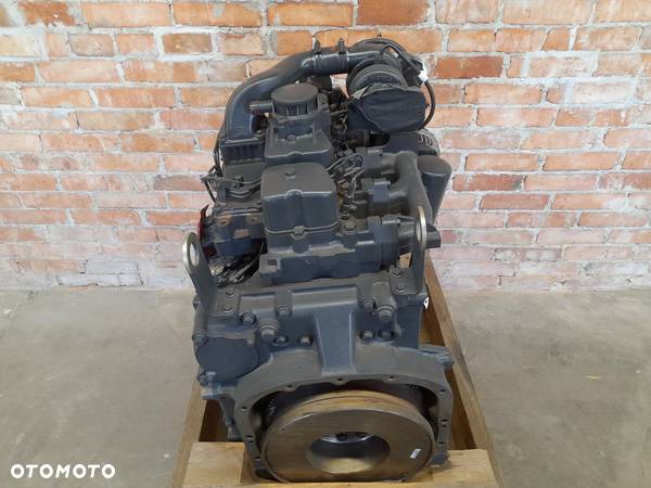 FV23% Silnik IVECO F4CE0454A*D601 Nowy KompletnyPLETNY - 2