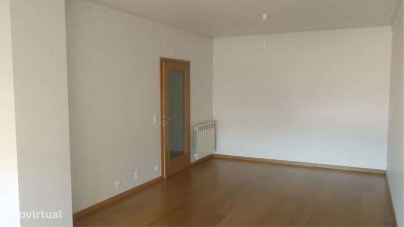 T2 Coimbra/Vale das Flores - qualidade e localização excecionais. - Grande imagem: 5/11