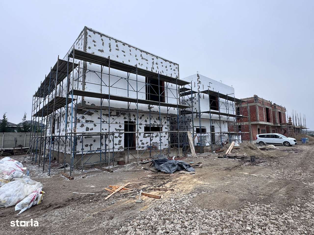 CASE DE VÂNZARE /TEREN 300MP/ ANSAMBLU REZIDENȚIAL PRIVAT-6