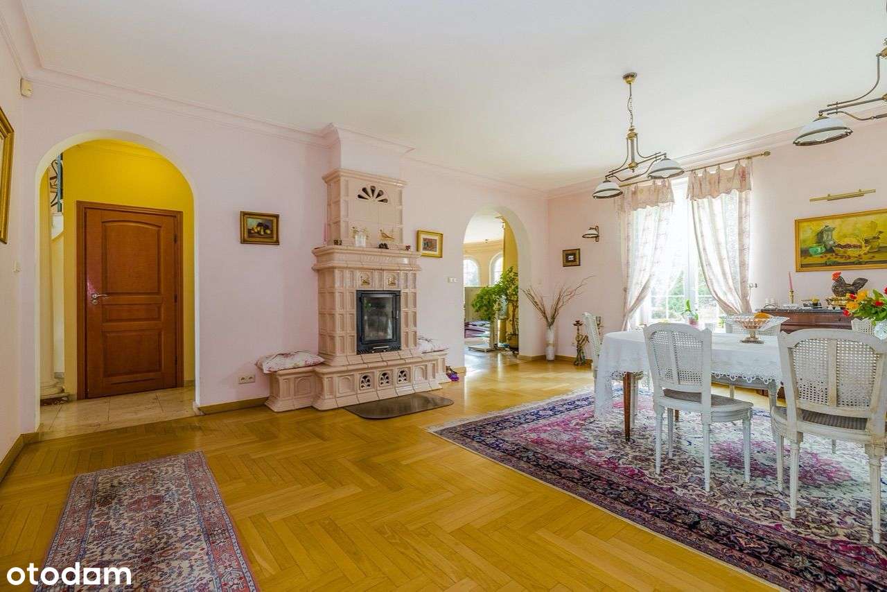 Posiadłość z hotelem i stadniną koni-9