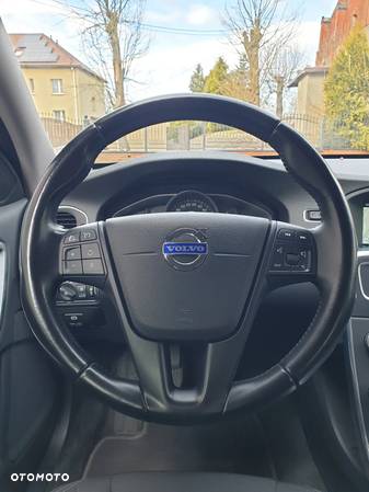 Volvo V60 D4 Summum - 6