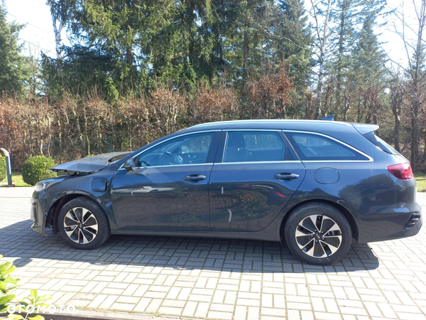 Kia Ceed SW 1.6 GDI DCT OPF Plug-in-Hybrid Platinum - 4