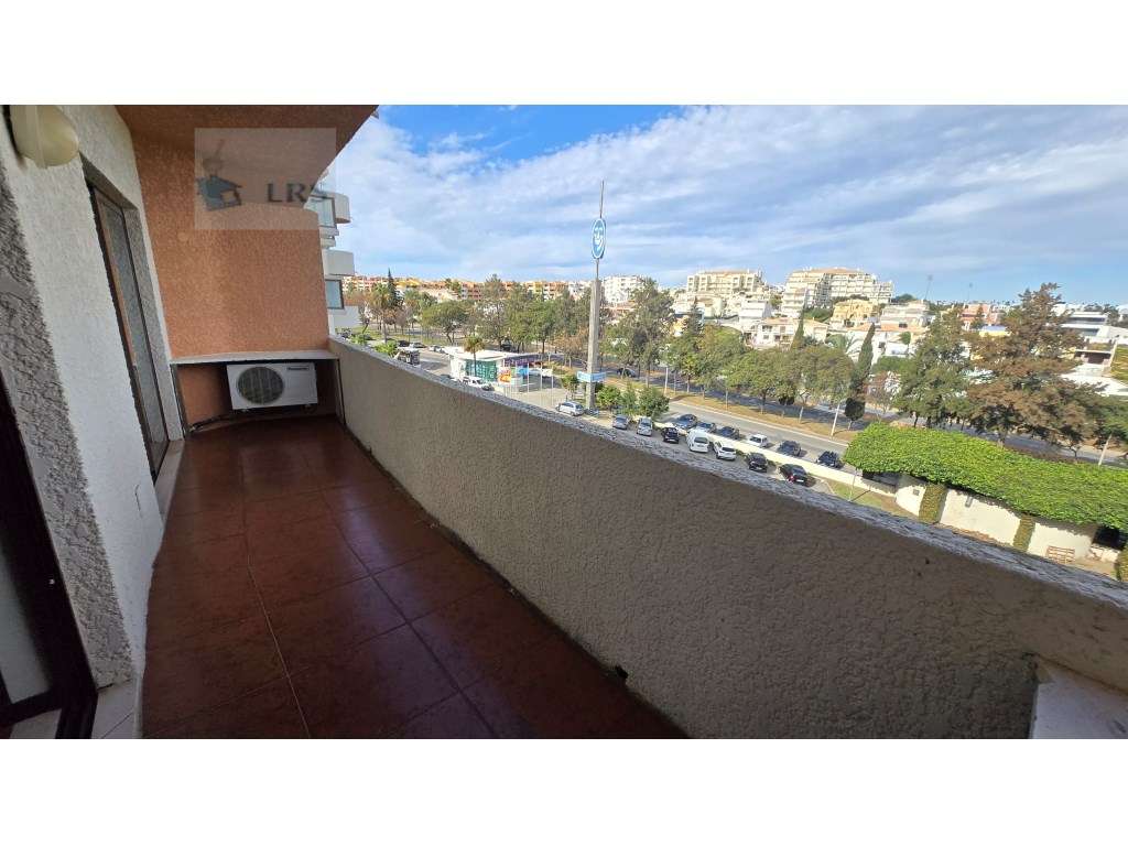 Albufeira central, sinta-se em férias o ano inteiro. apartamento T1...-8